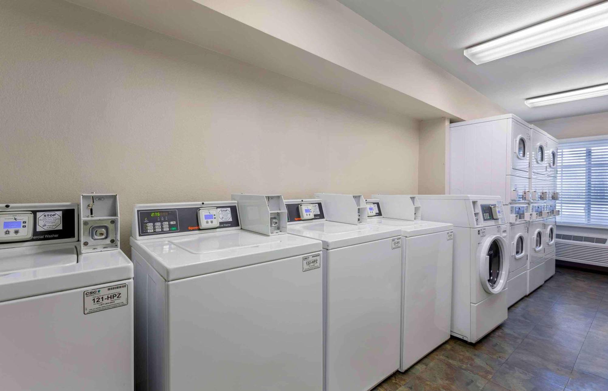 Extended Stay America Select Suites - Cleveland - Avon Extérieur photo