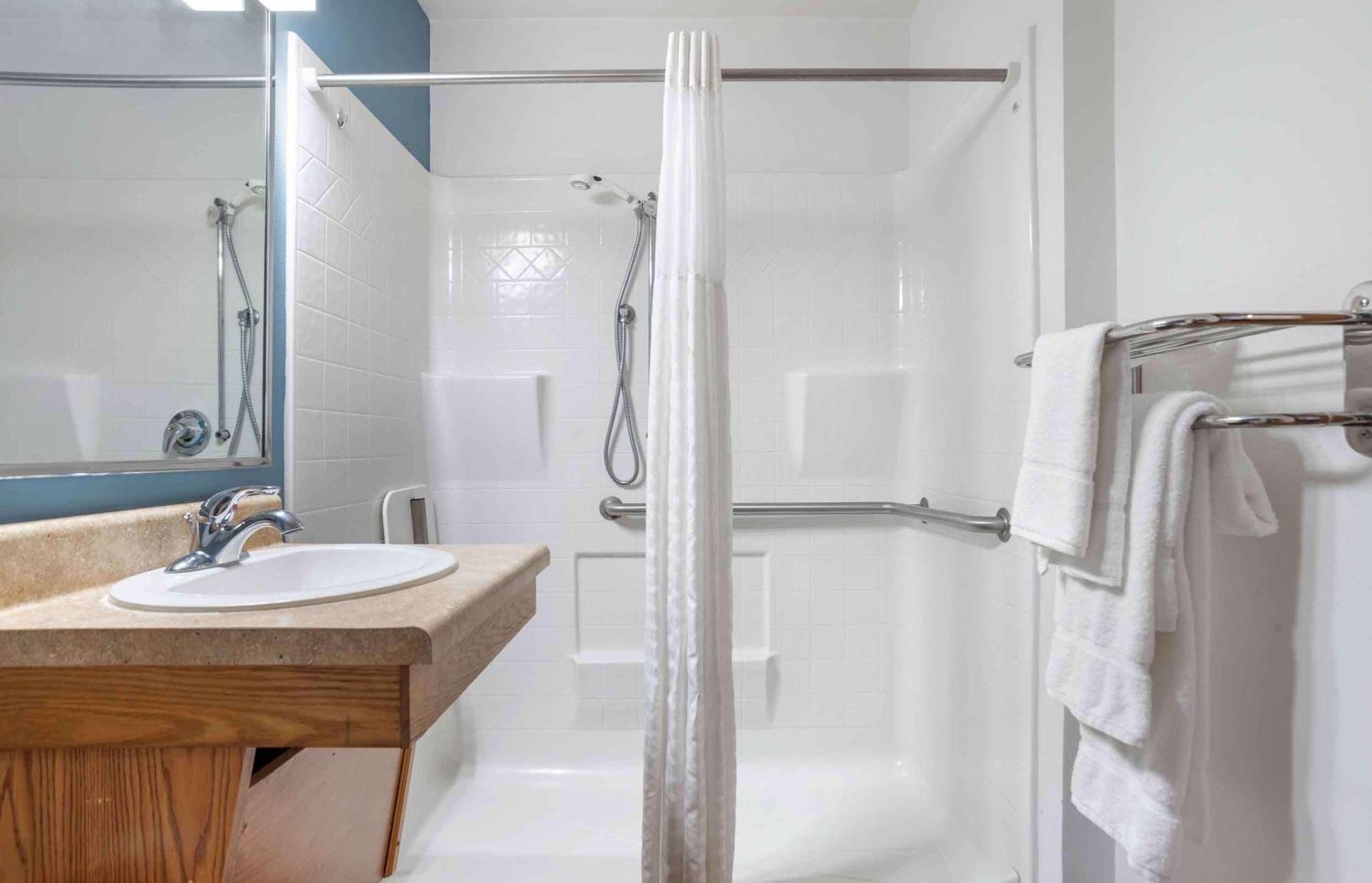 Extended Stay America Select Suites - Cleveland - Avon Extérieur photo